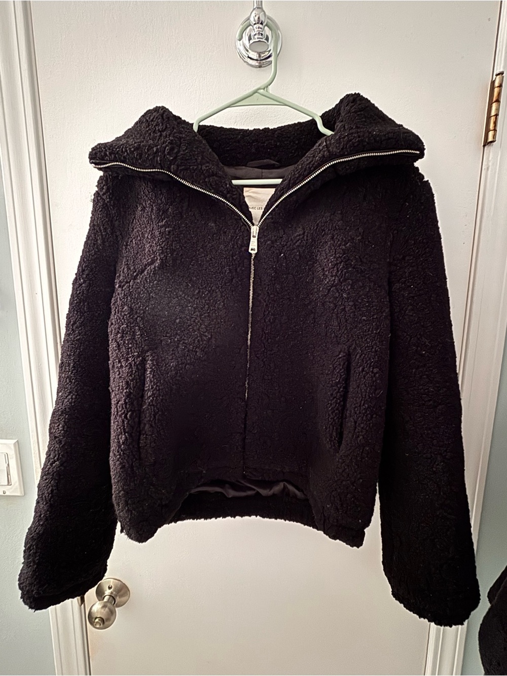 Black Sherpa Avec Les Files Jacket